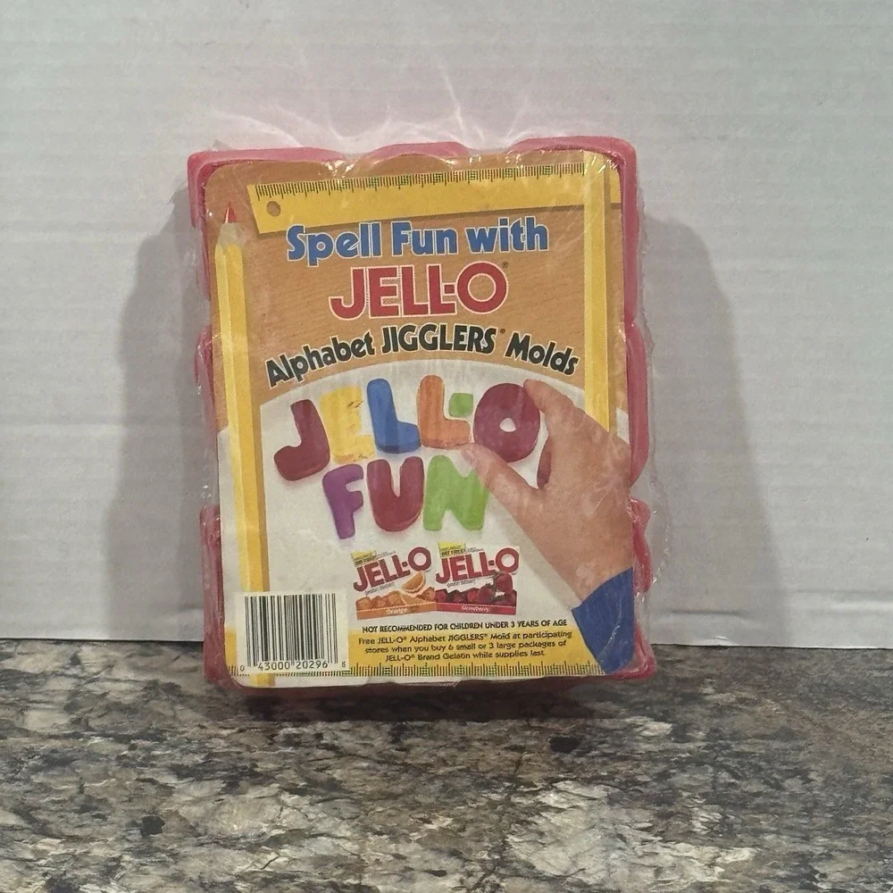 Vintage Spell Fun with‎ Jell-O Alphabet Jigglers Molds Red Plastic Set